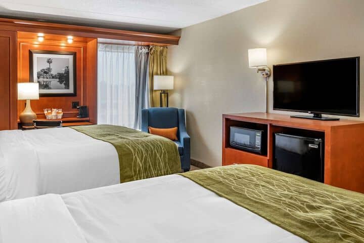 Room 13 of 31